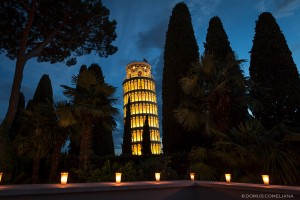 Eccezionale illuminazione della Torre per la Luminara di San Ranieri